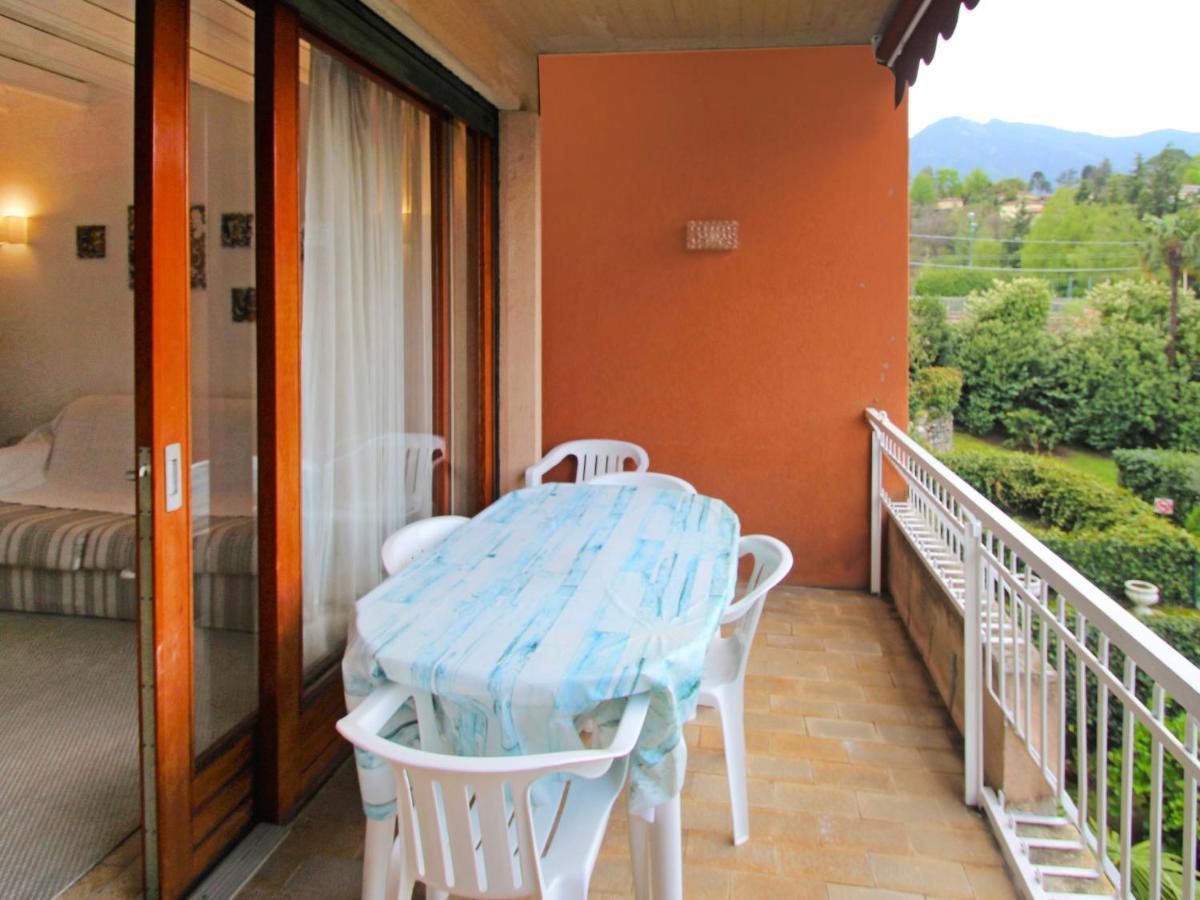 Apartment Hermitage-5 By Interhome Porto Valtravaglia Extérieur photo