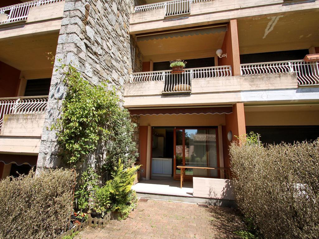 Apartment Hermitage-5 By Interhome Porto Valtravaglia Chambre photo