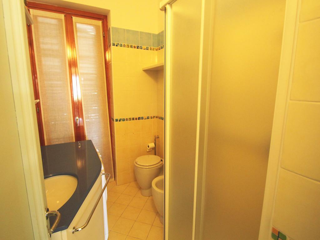 Apartment Hermitage-5 By Interhome Porto Valtravaglia Chambre photo
